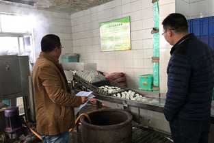 平潮鎮衛生所開展餐飲具集中消毒服務單位專項監督檢查 筑牢食品安全防線